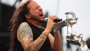 Korn с метъл албум за 2011 г.