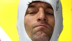 Наказаха Марк Уебър с пет позиции преди старта на 