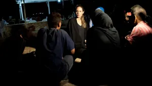 Джоли: Разтревожена съм от ситуацията в Сирия