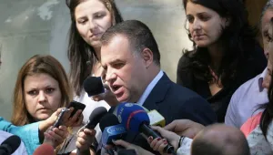 Найденов сложи на кантар тютюна и марихуаната