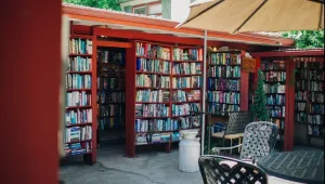 Електронните книги ще сринат цените на хартиените