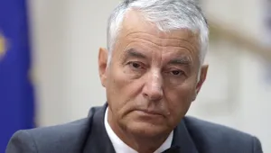 SMS кампания събира пари за бежанци