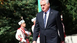 Поздрав към сръбския президент смути центъра на София