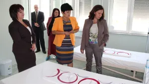 Андреева: ГЕРБ докараха болниците до предсмъртно състояние