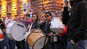 „Кой предложи, кой предложи, кой кой кой” на 107-ия протестен ден