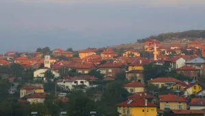 Ученици и учител са с изгаряния след празненство с факли в Гърмен