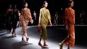 Givenchy и Dior представиха колекциите си в Париж