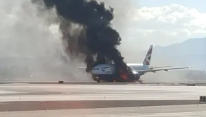 Боинг 777 се запали на летището в Лас Вегас, двама са пострадали (ВИДЕО)