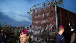 Унгария издига ограда и на границата със Словения