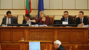 Опозицията извика премиера заради флотилията на НАТО