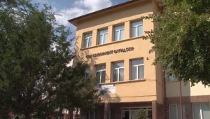 Бездействащи институции пречат на майка да живее с децата си