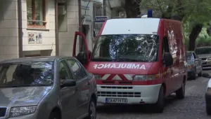 Мъж се самозапали в офис, нарани и жена 