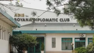 Бащата на Ванеса Тодорова не знае от къде са парите за Дипломатическия клуб... но и не се тревожи