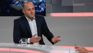 Радан Кънев одобрява идеята „пари от ЕС срещу реформи”