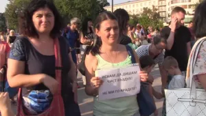 Над 200 души се събраха на протест за чист въздух в Русе 