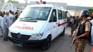 Самоубийствен атентат в Пакистан взе най-малко 25 жертви