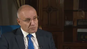 Управителят на БНБ пред POLITICO: България няма да повтори гръцкия сценарий при влизането си в еврозоната
