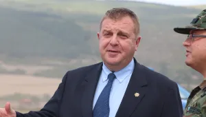 Красимир Каракачанов: Ще отиграем правилно топката за изтребителите