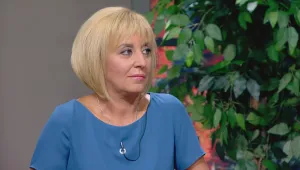 Мая Манолова: Един учител каза за мен: „умна е, но е много зъбата”