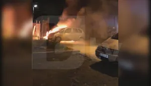 Кола беше запалена тази нощ в Карнобат (ВИДЕО)
