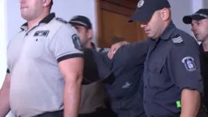 Бившият затворник, малтретирал жени край Слънчев бряг, остава в ареста