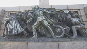 Нова кофа боя за Паметника на съветската армия