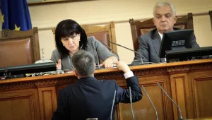 Липсата на президентски указ блокира гласуването на министерските оставки 