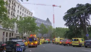Една жертва и 11 ранени след срутване на скеле в луксозен испански хотел 