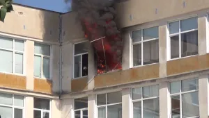 Пожар горя в русенско училище (СНИМКИ)