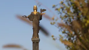Изложби, безплатен вход в музеи, музика и приказни герои в Деня на София