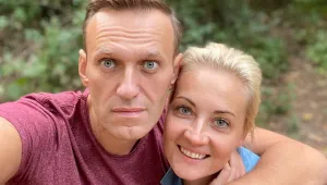 Навални благодари на пилоти и парамедици в 
