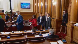Увеличението на пенсиите: Депутатите свикаха извънредно бюджетната комисия