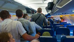 Преди полет: Пътник изпрати голата си снимка на останалите пасажери 
