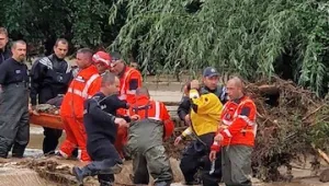 Военни се опитват да осигурят достъп по суша до всички населени места в Карловско