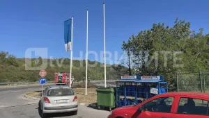 Пожар избухна на метри от бензиностанция в Казанлък (СНИМКИ)