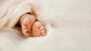 Бебе почина, след като майка му го остави да спи във фурната