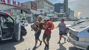 Над половината украинци искат споразумение, гарантиращо териториалната цялост на страната