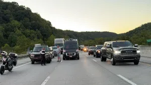 Гърция налага по-високи глоби за забранени предмети в колата