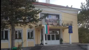 Две двойки се сбиха в центъра на хасковско село, последваха 7 изстрела във въздуха 