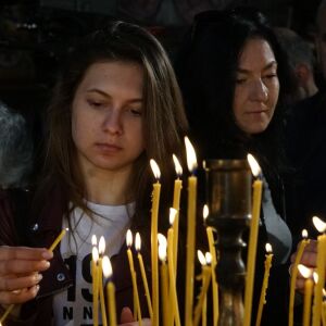 12 април: Великден и голям имен ден!