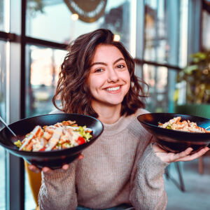 Преди великденската трапеза: Ето кога е най-подходящото време от деня за ядене на яйца и месо (ВИДЕО)