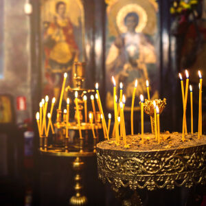 15 декември: Имен ден и спомен за свещени майка и син