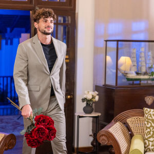 Без коктейл, но с драматична церемония на розата обърка играта в „Ергенът“ 5 (ВИДЕО)