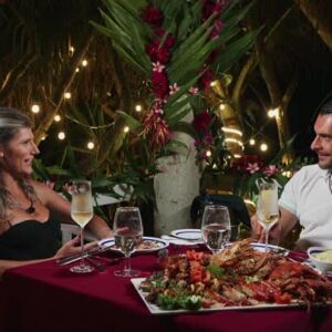 За завиждане! Какво ядат на романтичните си вечери двойките в "Ергенът" (ВИДЕО)