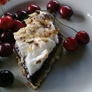 Сладкиш със сливов мармалад