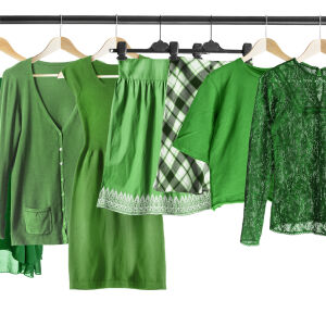 Зеленият цвят ще бъде водеща тенденция в есенната мода (СНИМКИ)