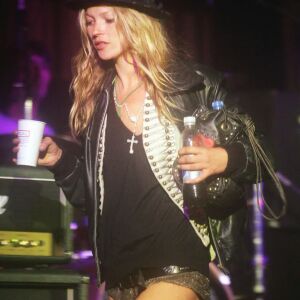 ТикТок диктува модата през 2026: Миналото се завръща, но с личен почерк (ВИДЕО)