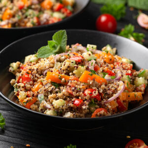  Постни рецепти на деня: 19 декември: Салата с киноа