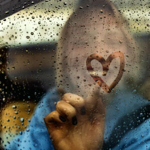 Любовта към себе си - нарцисизъм или негова противоположност? (СНИМКИ + ВИДЕО)