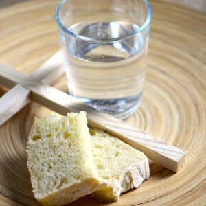 Кога започват Великденските пости през 2026 г.?